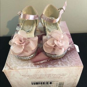 NIB Joyfolie Isabell Toddler Girls Shoes - Size 5